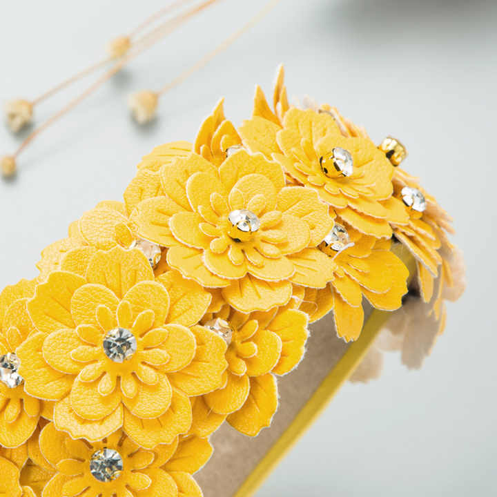 Flower Inlaid Zircon Retro Headband™